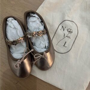 NoraLee Rose Gold Ballet Flats with Floral Strap Sz 7